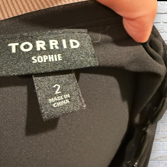 TORRID Sophie Swing Cami Blouse Black Women's Camisole Top Size 2 (2X 18-20) - Picture 5 of 7